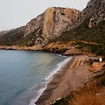 Grand Family By The Sea *