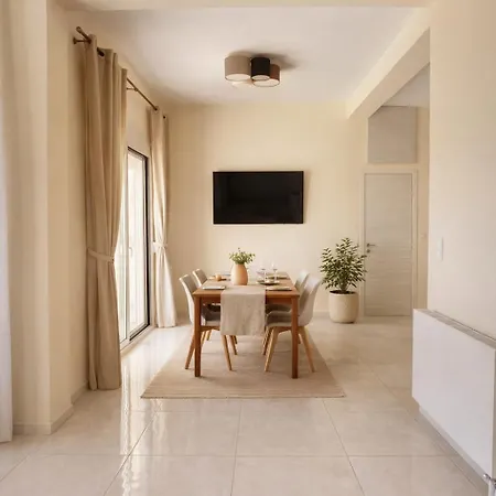 Grand Family By The Sea Villa