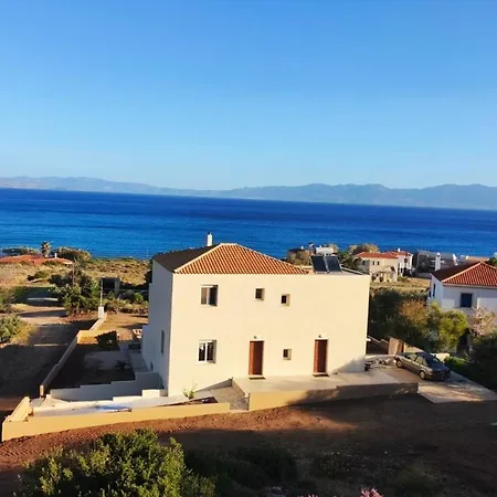 Grand Family By The Sea Villa *